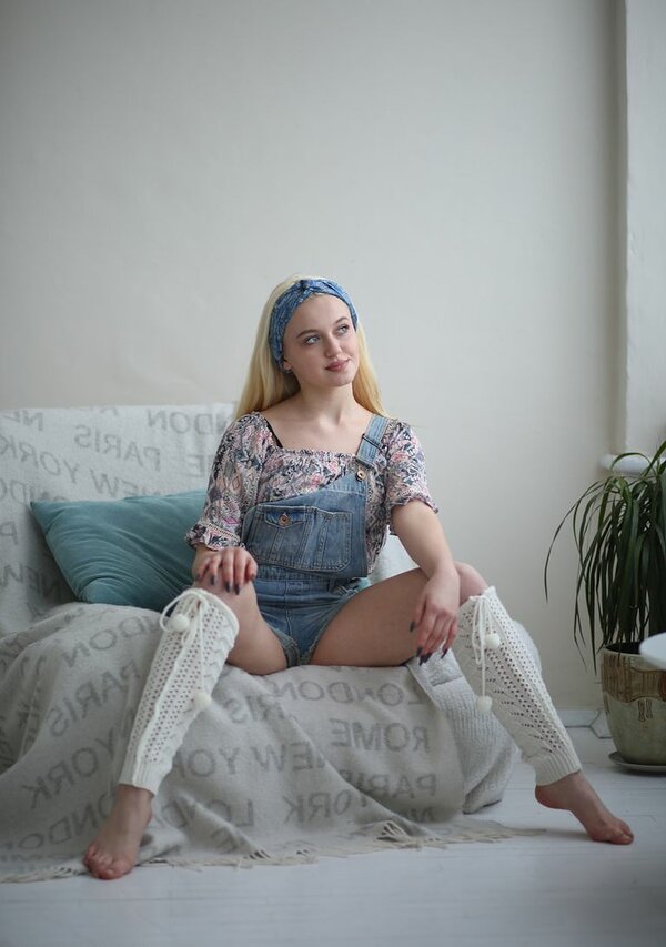 Оксана, 19