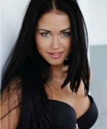 Юлиана, 28